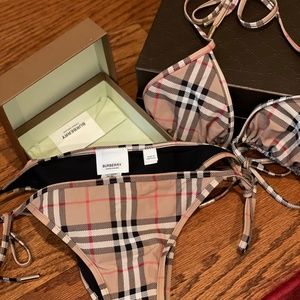 Burberry Bikini